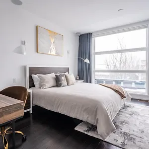 Globalstay Exclusive 4 Bedroom Townhouse In Downtown With Parking , Toronto Canada