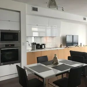 Downtown Luxurious Stylish 3 Bedroom 3 Bath 2 Balconies Near Rogers Centre Lakeview , Toronto Canada